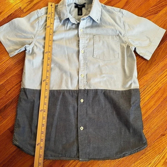Boys button down shirt - Picture 2 of 4